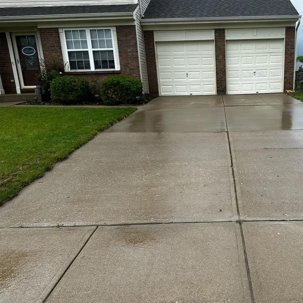 Concrete Salt Damage: What Homeowners Need to Know and How to Prevent It concrete cleaning services
