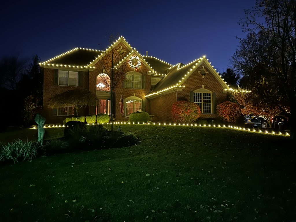 How to Turn Your Home into the Neighborhood Showpiece: Holiday Lighting and Exterior Prep You Can’t Ignore Holiday Lighting 2