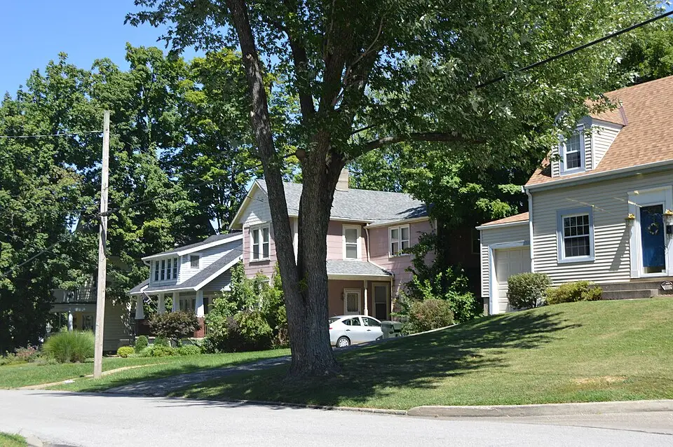 Pressure Washing in Erlanger, KY Historic street corner in Erlanger, KY