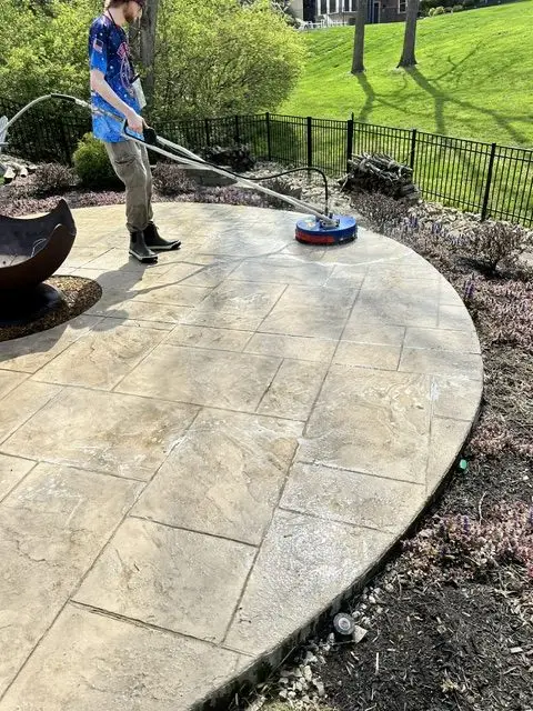 Patio cleaning in action in Independence, KY